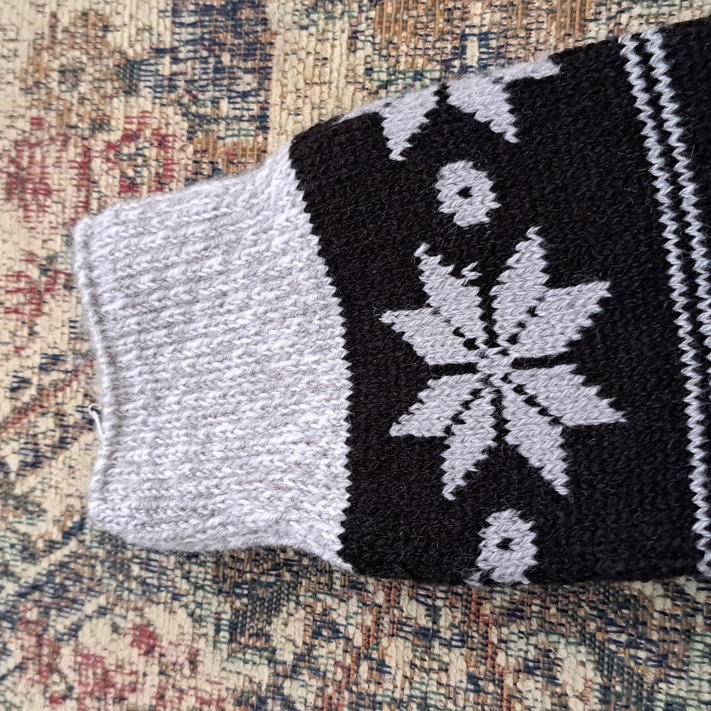 Socks - Picture 7 of 8